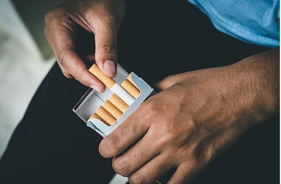 Cutting Loose or Losing (Tobacco) Control over Loosies